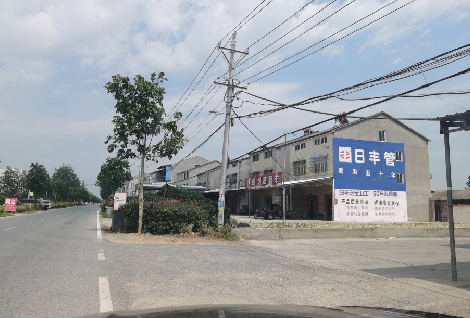 合江如何能保证墙体广告的醒目性？